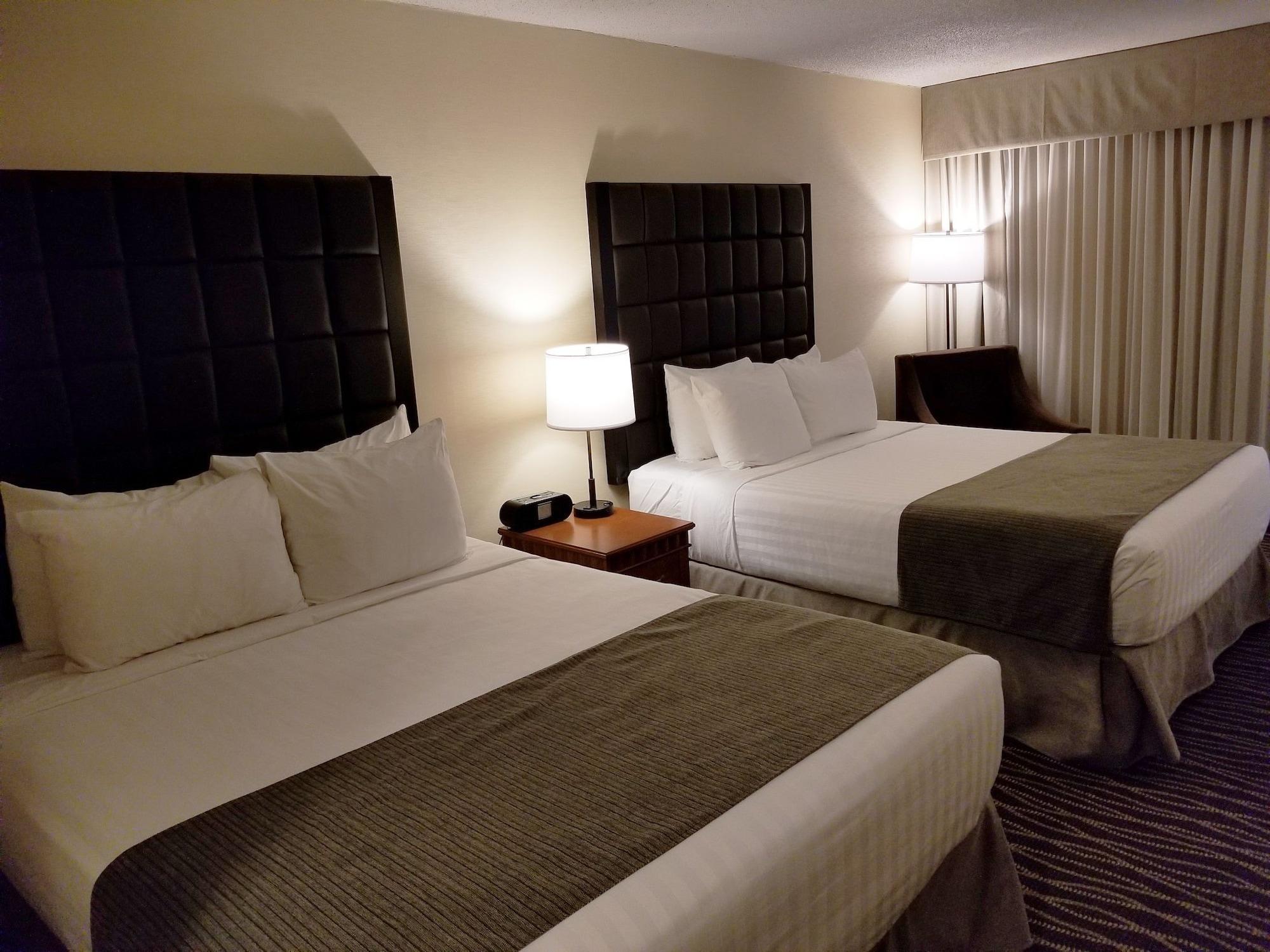 Prestige Vernon Lodge Bagian luar foto
